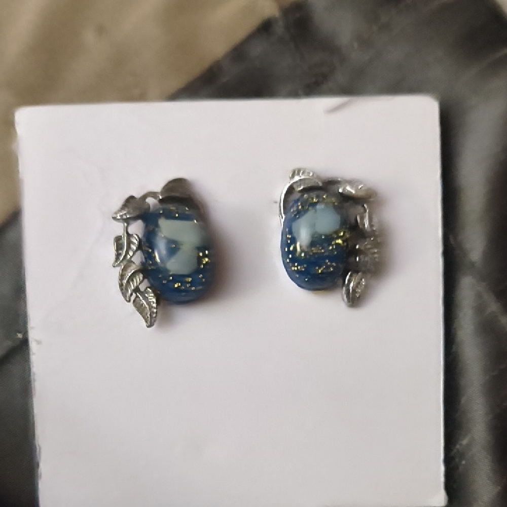 Blue Glass Leaf Accent Stud Earrings - Silver Tone